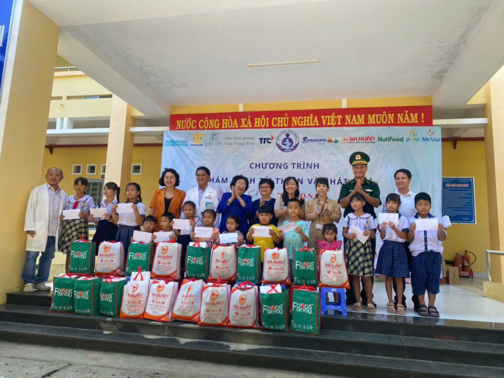 Pure Global đồng hành cùng Chương trình khám bệnh từ thiện cho trẻ em nghèo tại xã Phước Vinh