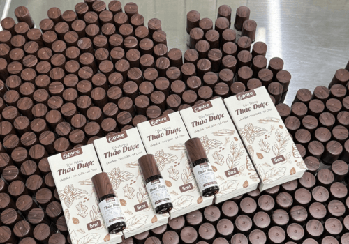 Công dụng dầu nóng thảo dược Pure hỗ trợ giảm nhức mỏi cơ thể và thư giãn