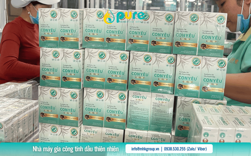 Dầu Khuynh Diệp Cho Bé: Giữ Ấm, Trị Cảm Lạnh Hiệu Quả và An Toàn