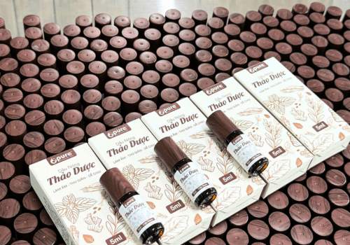 Dầu nóng thảo dược Pure giúp giảm đau vai gáy nhanh chóng và hiệu quả