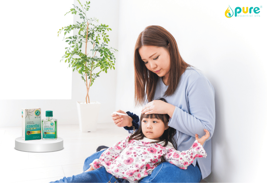 Tại sao mẹ nên dùng dầu khuynh diệp Con Yêu để phòng gió cho bé hằng ngày?