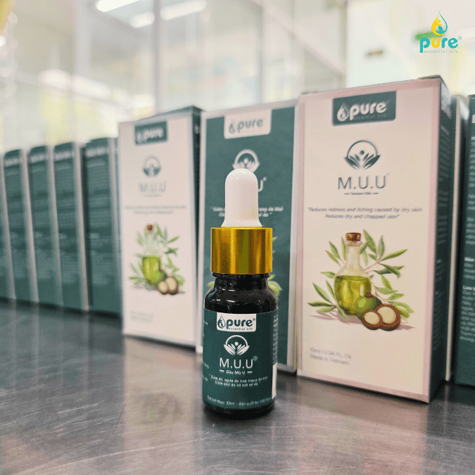 Tuyệt chiêu giảm mụn sưng viêm và mờ thâm thần tốc bằng Dầu mù u M.U.U